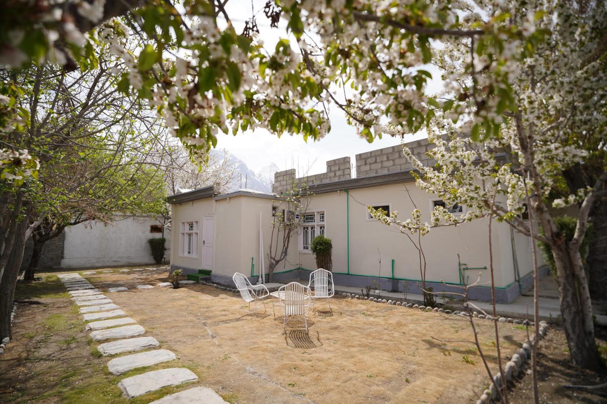 Green Orchard Скарду Екстер'єр фото