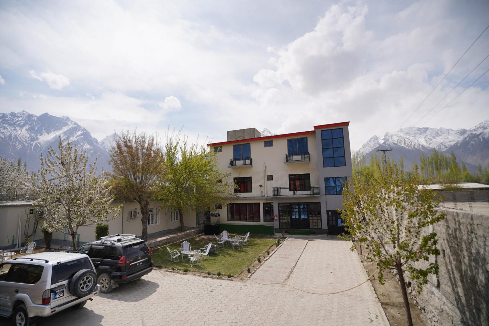 Green Orchard Скарду Екстер'єр фото